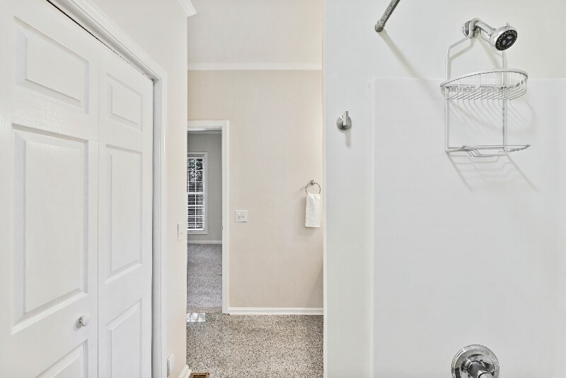 Building Photo - 1058 Jefferson Ave