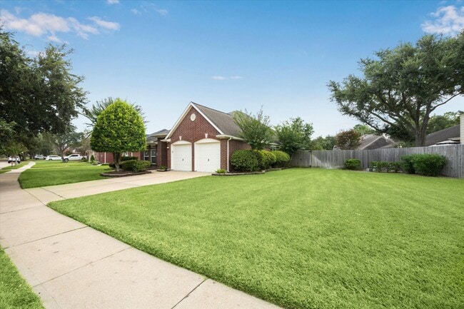 Building Photo - 13622 Apple Knoll Ct