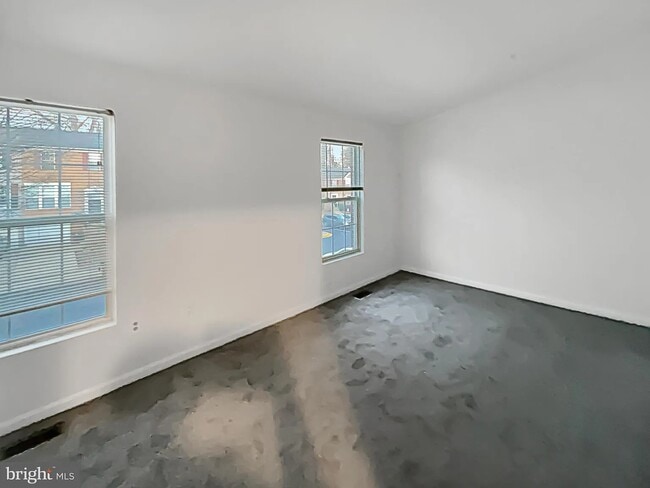 Building Photo - 4719 Rollingdale Way