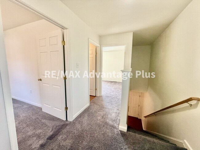 Building Photo - 408 Winston St