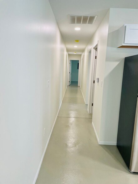 Building Photo - 1520 N Madison Ave