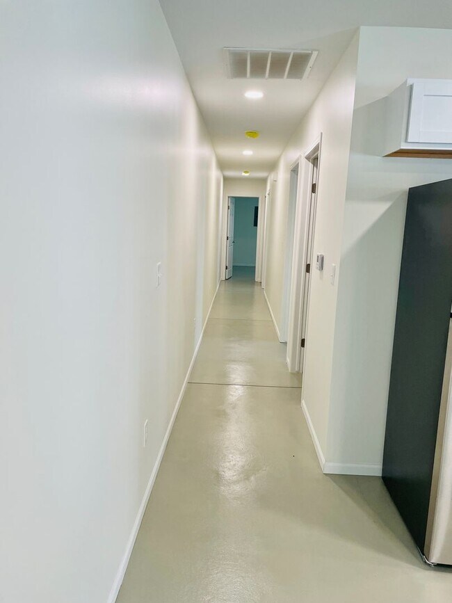 Building Photo - Gorgeous Brand New Townhome $300 OFF FIRST...