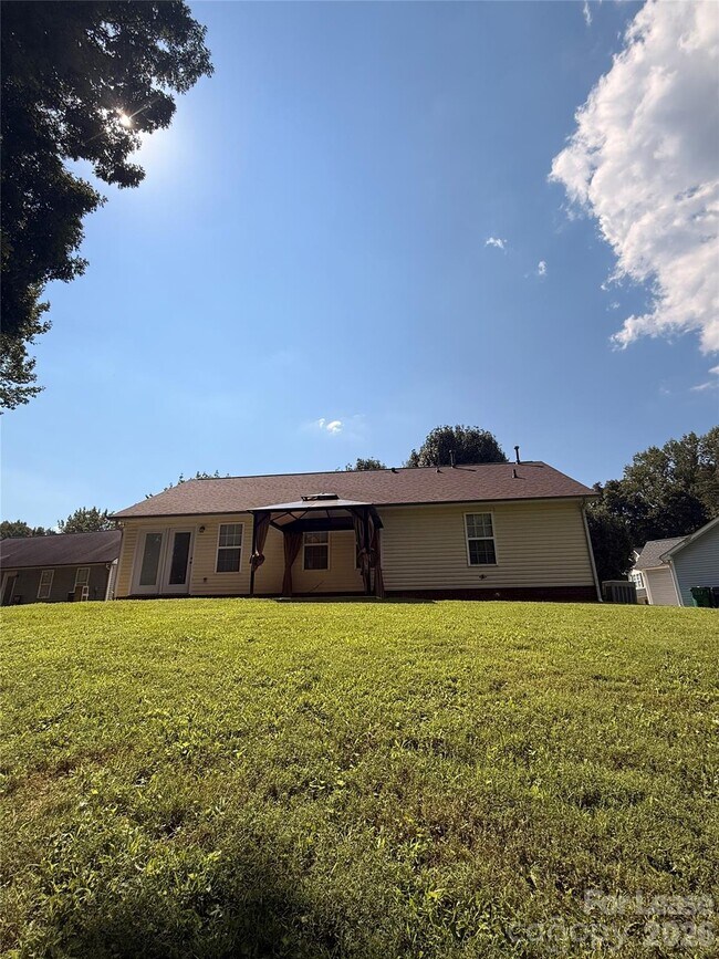 Building Photo - 7124 Rumple Rd