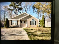 Building Photo - 4117 Huntsmoor Ln