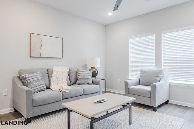 Building Photo - 1650 Harris Hill Rd