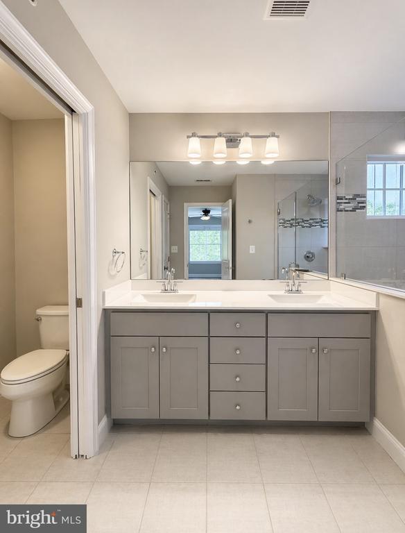 Building Photo - 903B Spring Mill Ave