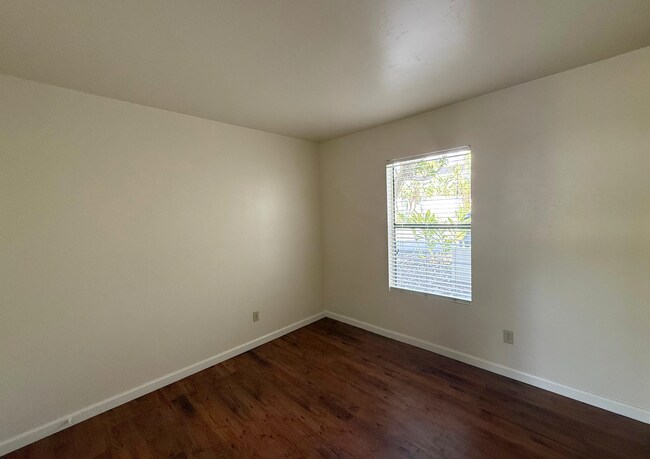 Building Photo - 9392 Twin Trails Dr