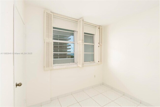 Building Photo - 5825 Collins Ave