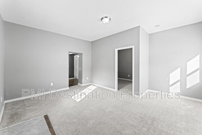 Building Photo - 918 S Appleton Ave