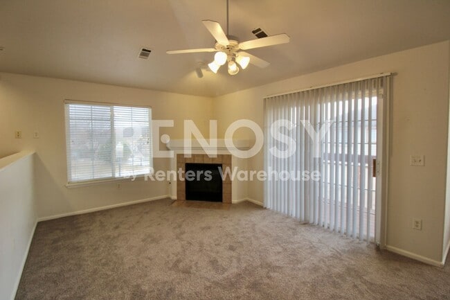Building Photo - 3242 E 103rd Dr