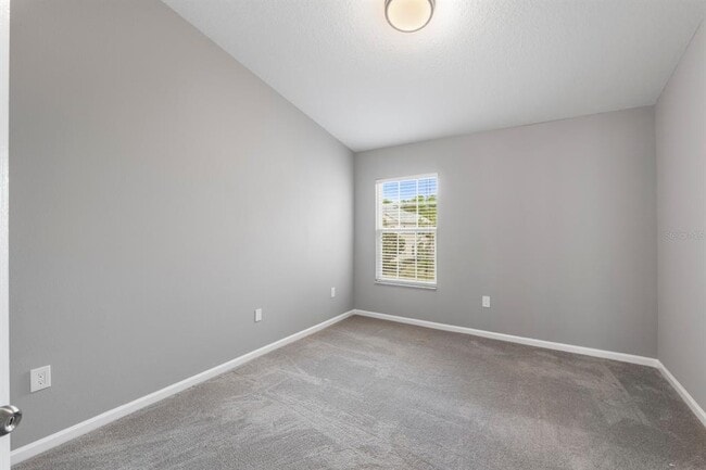 Building Photo - 26532 Castleview Way