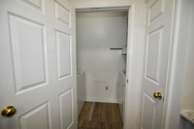 Building Photo - 1 bedroom in Plano TX 75093