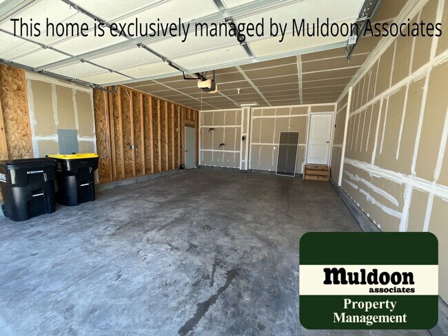 Building Photo - Immaculate Banning Lewis rancher