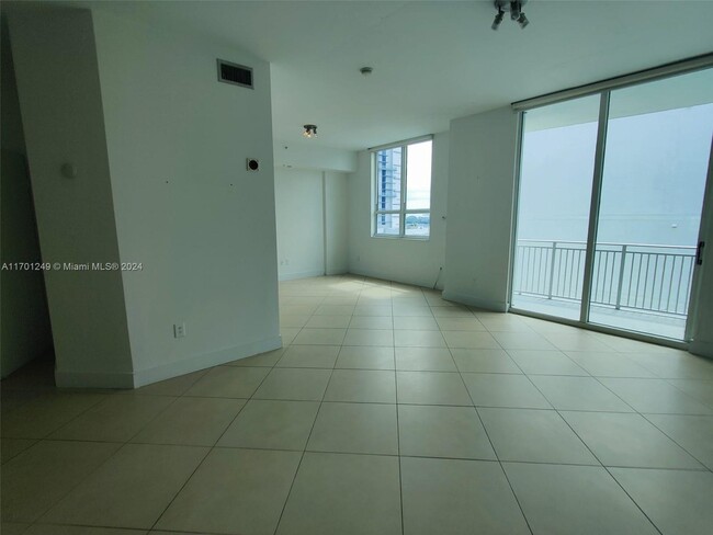 Building Photo - 2275 Biscayne Blvd Blvd