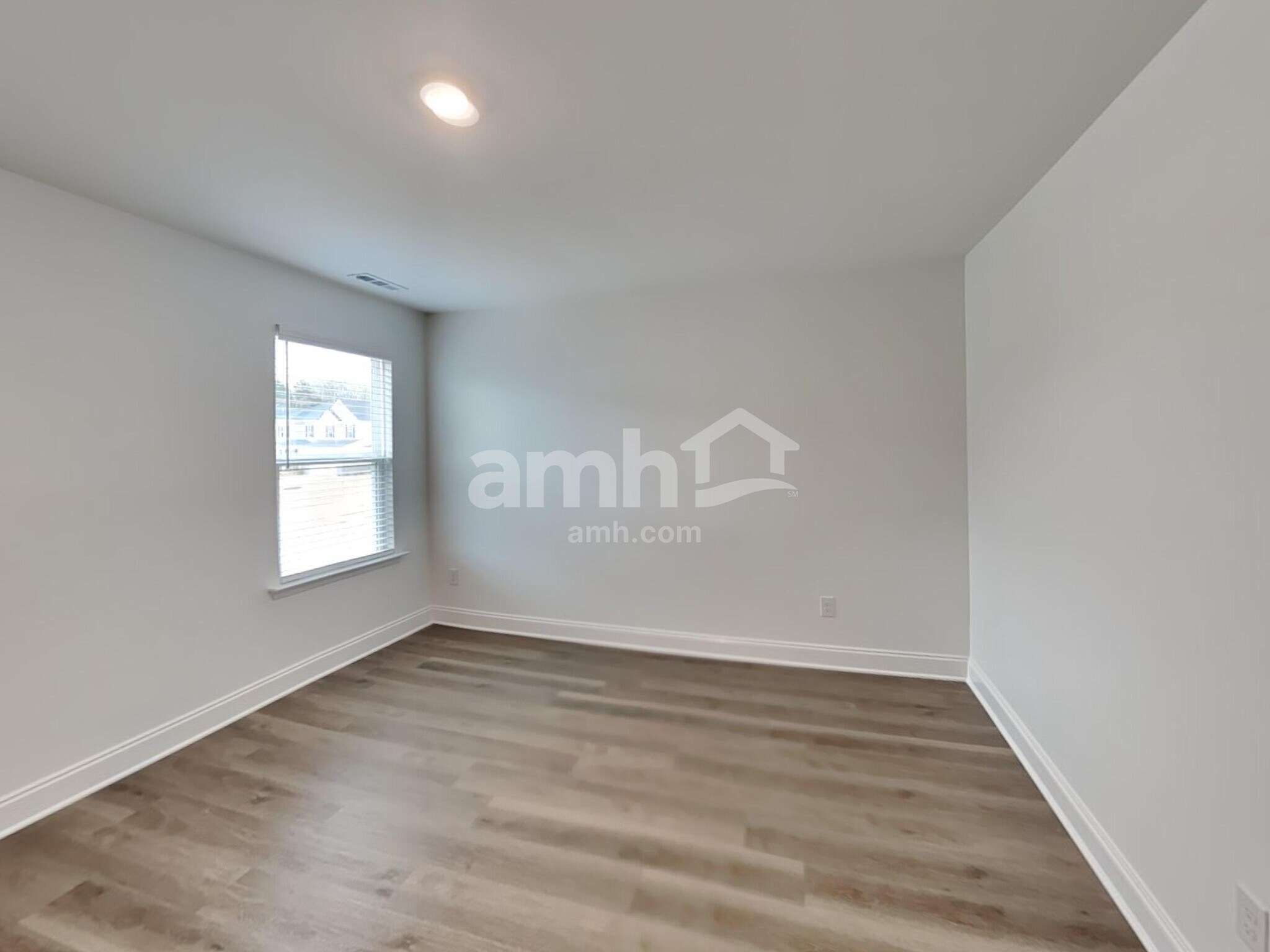Building Photo - 9196 Henley Ave