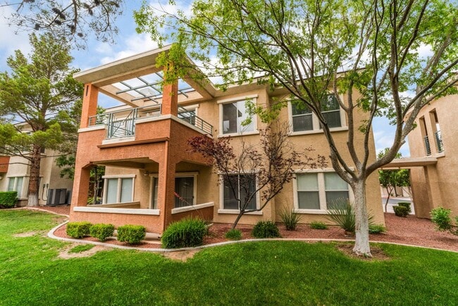 Building Photo - Beautiful, upgraded 2 story townhouse unit...
