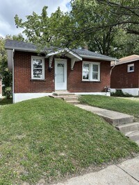 Building Photo - 8303 Braddock Dr