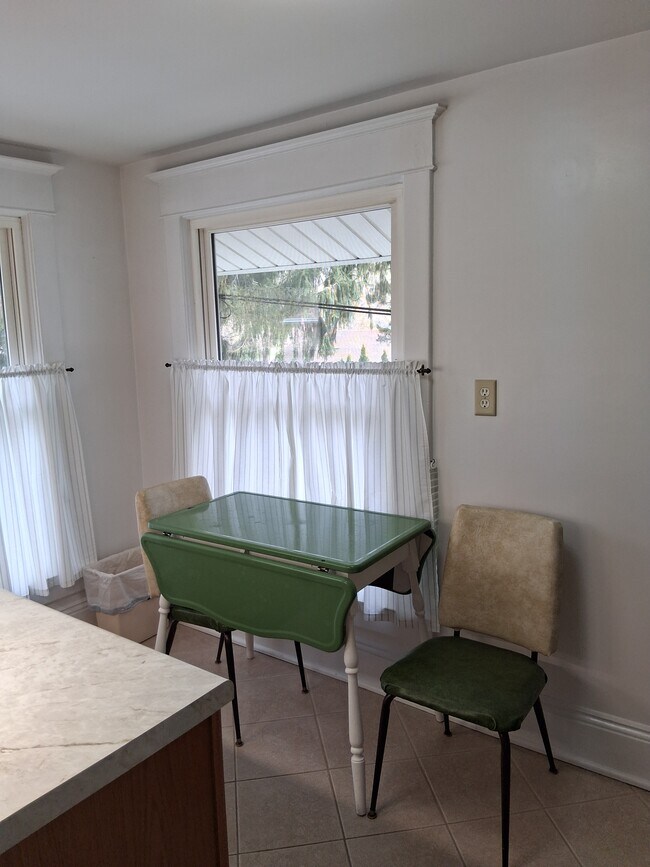 Building Photo - 322 Glenn Ave