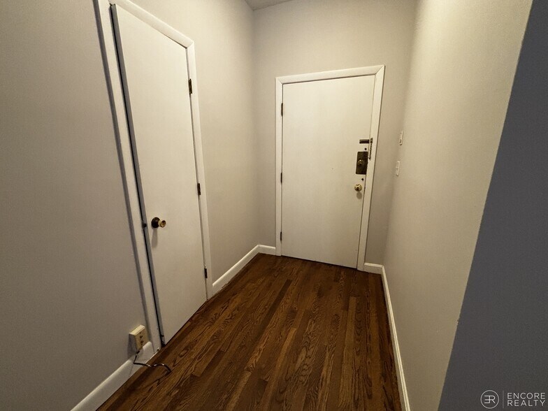 Building Photo - 15 Stearns Rd