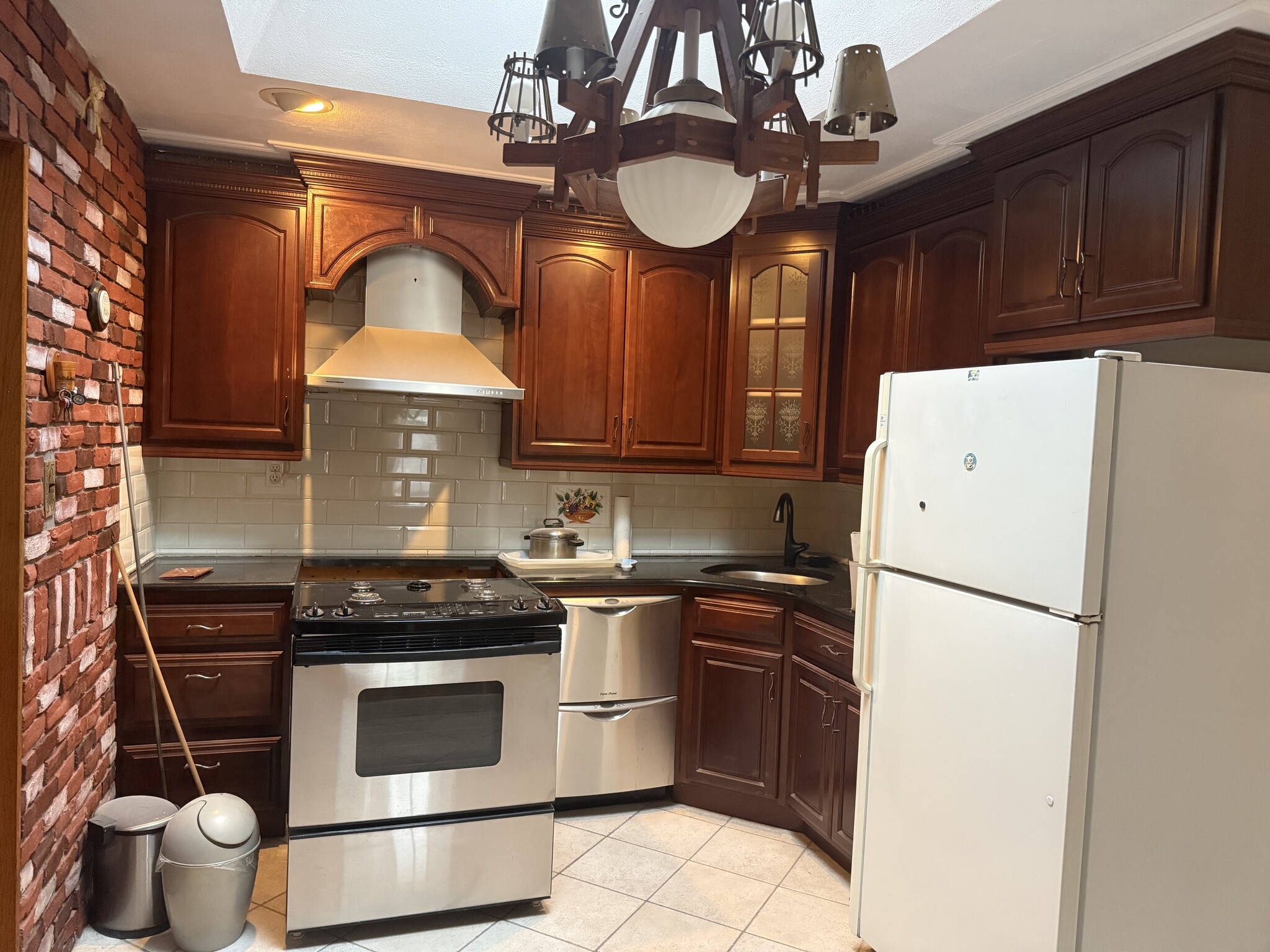 kitchen - 21260 16th Ave