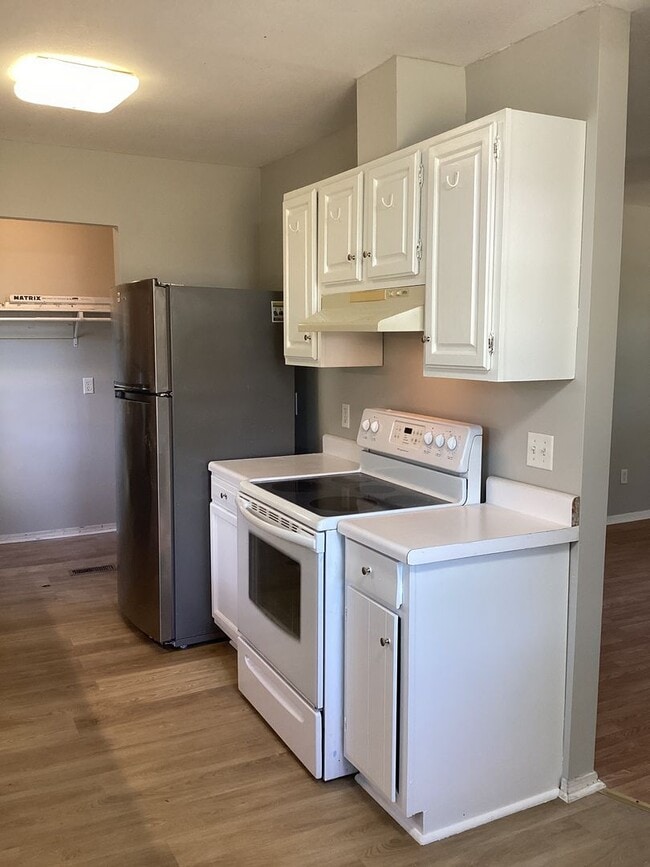 Building Photo - 3 Bedroom House in Harrison