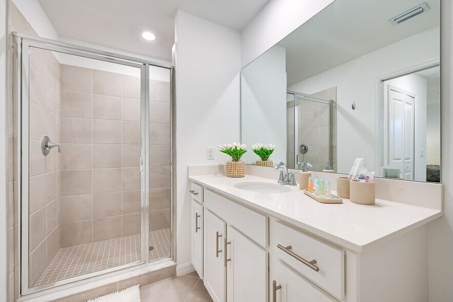 Building Photo - 5709 Melbourne Ct