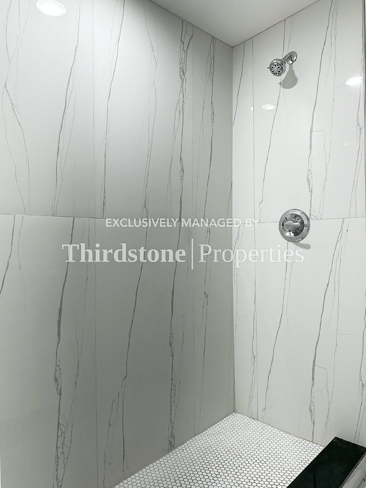 Building Photo - 3347 Phyllis St