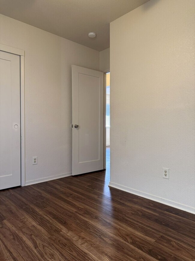 Building Photo - 45w26th