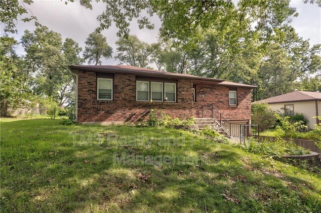 Building Photo - 1416 Kiowa St