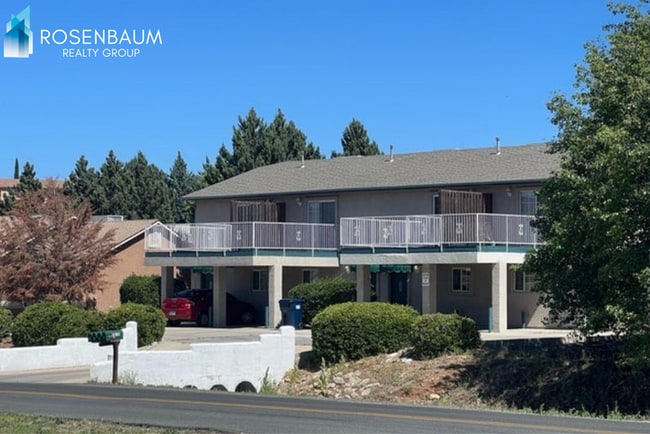 Building Photo - 9615 E Lakeshore Dr