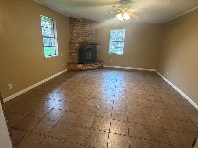 Building Photo - 6439 Deirdre Anne Dr