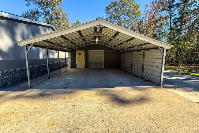 Building Photo - 51 Murphy Farm Rd