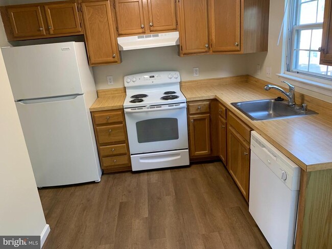 Building Photo - 108 Wood Duck Cir