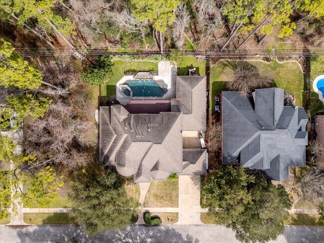 Building Photo - 15318 Beecham Dr