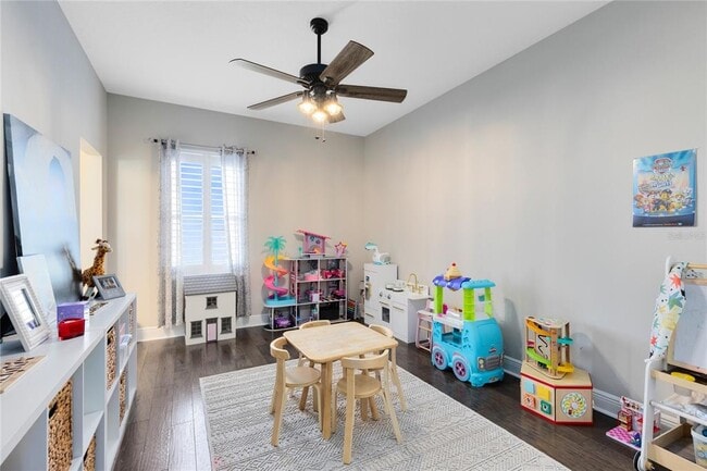 Building Photo - 9374 Reymont Street