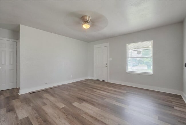 Building Photo - 1311 Fred St