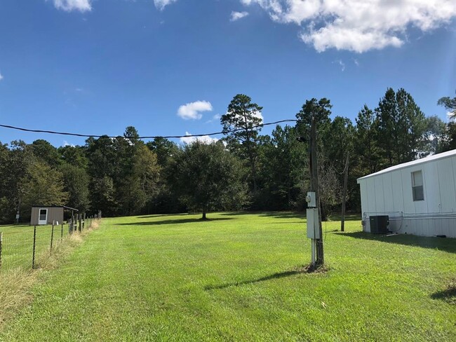 Building Photo - 3074 FM 1486