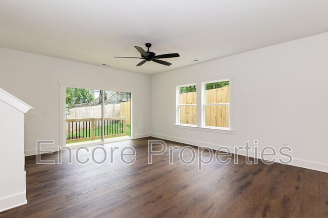 Building Photo - 1406 Gearwood Ave