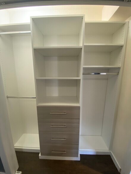 Master closet - 3901 Travis Street