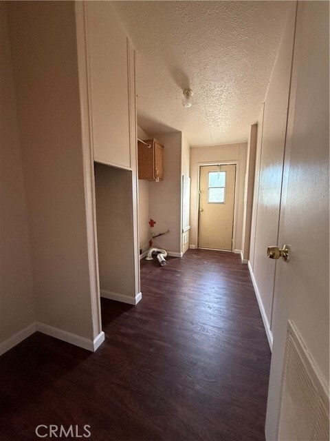 Building Photo - 45492 Sleepy Hollow Ln