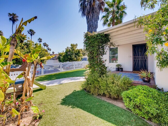 Building Photo - 4655 Castelar St