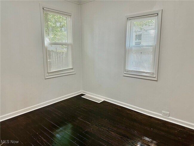 Building Photo - 1855 W 65th St