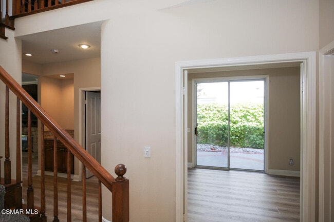 Building Photo - 1811 Fox Springs Cir