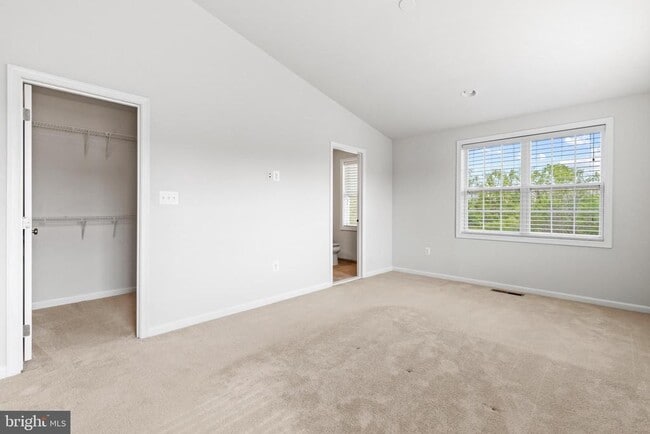 Building Photo - 43247 Loudoun Reserve Dr