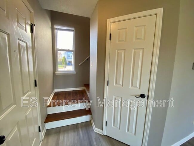 Building Photo - 16736 Aulton Dr