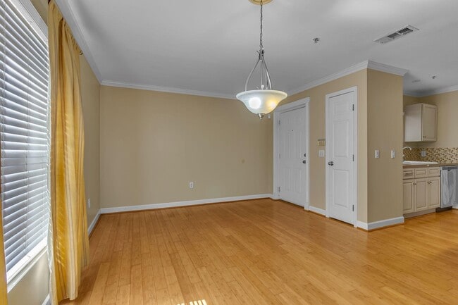 Building Photo - 4274 Calinda Ln