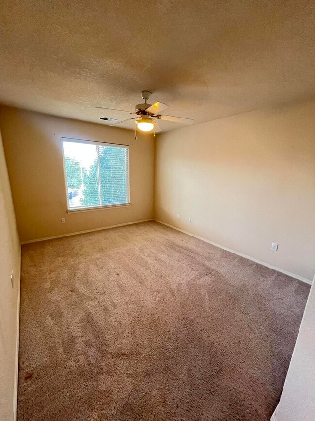 Building Photo - 7505 Treviso Ct NE