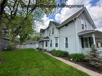 Building Photo - Downtown Hopkins SFH, Fenced Yard, Patio, Spacious Primary, 4 Car Detached Garage