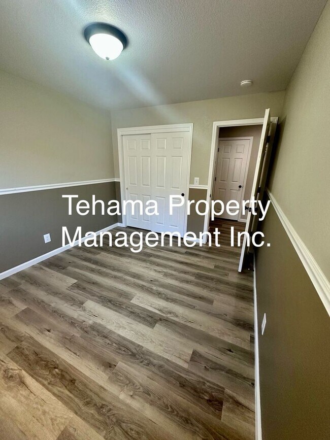Building Photo - Beautiful 3 bedroom 2 bath home in Redding, CA
