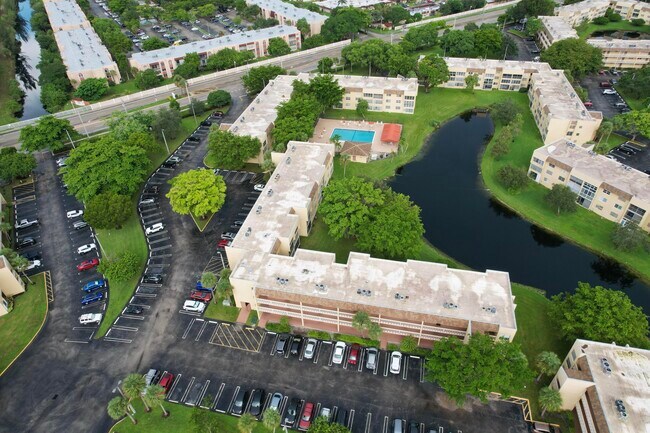 Building Photo - 5980 NW 64th Ave